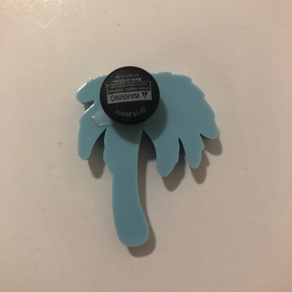 Added 2 More and Box - Crocs Jibbitz (4) NWOT - Picture 6 of 13